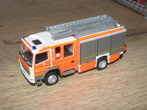 Herpa atego hlf - mb,