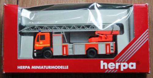 Herpa man dlk feuerwehr - man,
